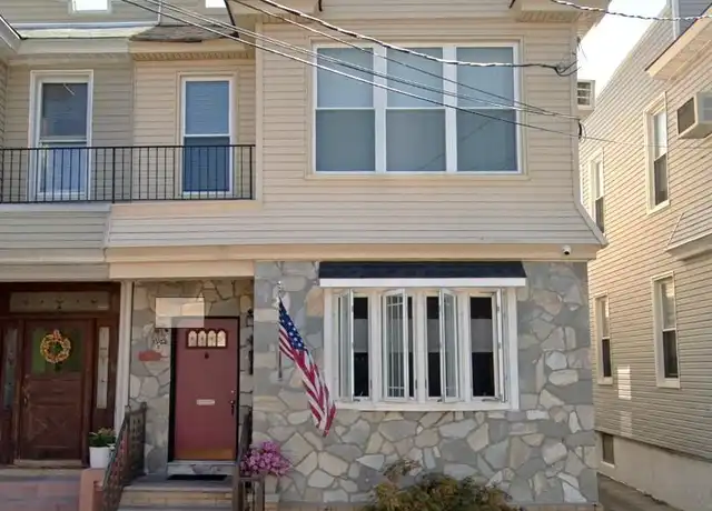 Property at 7819 85th St, Glendale, NY, 11385, 3 beds, 1 bath, [object Object]