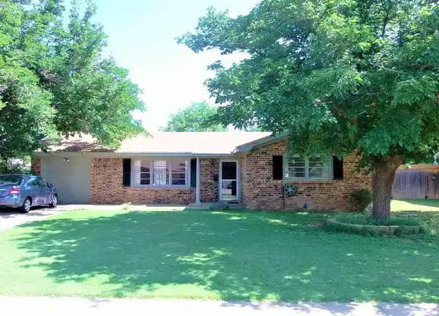 Property at 5420 14th St, Lubbock, TX, 79416, 4 beds, 2 baths, [object Object]