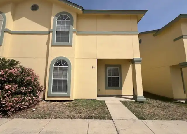 Property at 1000 Ranchway Dr, Laredo, TX, 78045, 3 beds, 3 baths, [object Object]