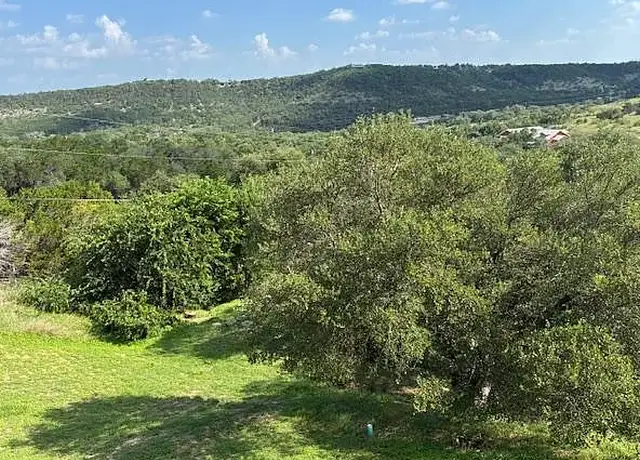 Photo of 1400 Island Vw, Canyon Lake, TX 78133
