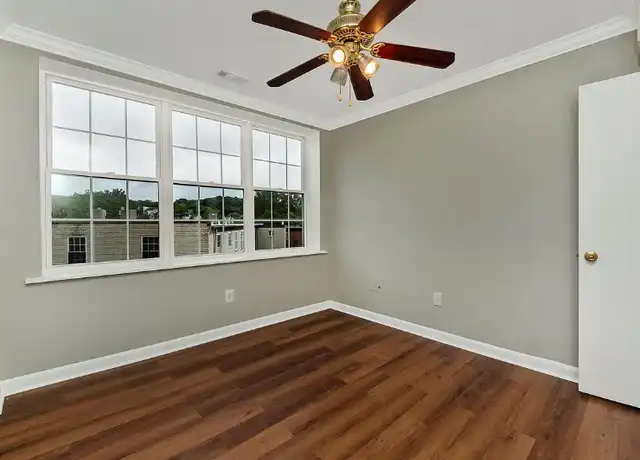 Property at 29 46th St SE #6, Washington, DC, 20019, 1 bed, 1 bath, [object Object]