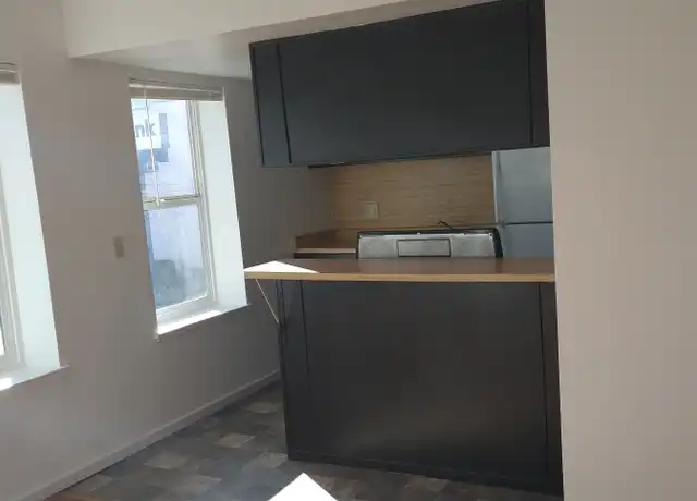 Property at 290 Main St, Weed, CA, 96094, 2 beds, 1 bath, [object Object]