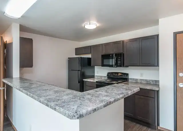 Property at Penbrooke Place - 4100 W Valhalla Blvd, Sioux Falls, SD, 57106, 2 beds, 1-2 bath, [object Object]