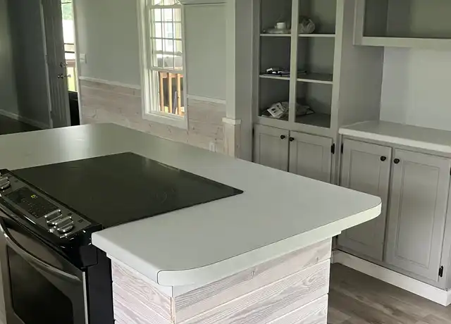 Property at 111 Suncrest Bottoms Rd, Canton, NC, 28716, 3 beds, 2 baths, [object Object]