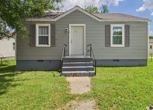 Property at 131 Slagle Ave, Petersburg, VA, 23803, 2 beds, 1 bath, [object Object]