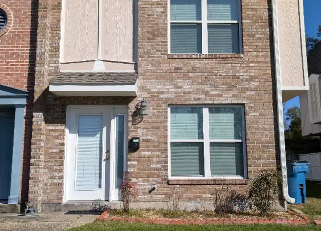 Property at 210 Halsey St Unit 5, Brewton, AL, 36426, 3 beds, 2.5 baths, [object Object]