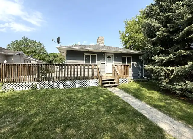 Property at 1530 11th St N, Fargo, ND, 58102, 4 beds, 2 baths, [object Object]