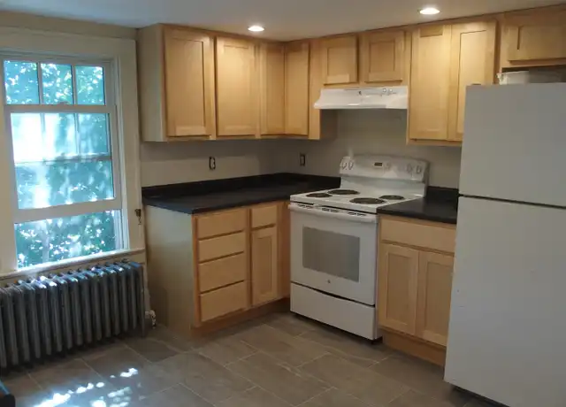 Property at 188 Shelburne Rd Unit 1, Burlington, VT, 05401, 3 beds, 1 bath, [object Object]