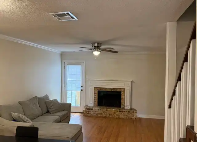 Property at 140 Southfield Pkwy Unit 1, Lafayette, LA, 70506, 2 beds, 1.5 baths, [object Object]