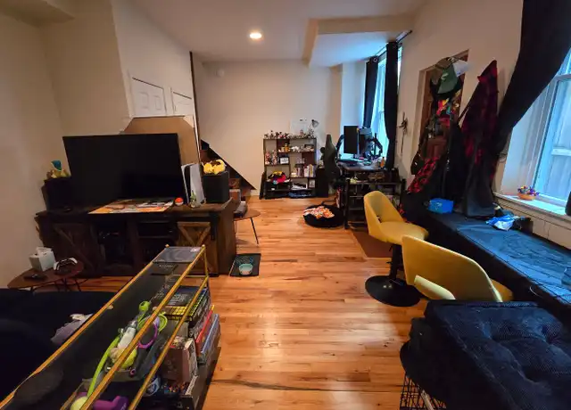 Property at 1114 N 4th St Unit B, Philadelphia, PA, 19123, 1 bed, 1 bath, [object Object]