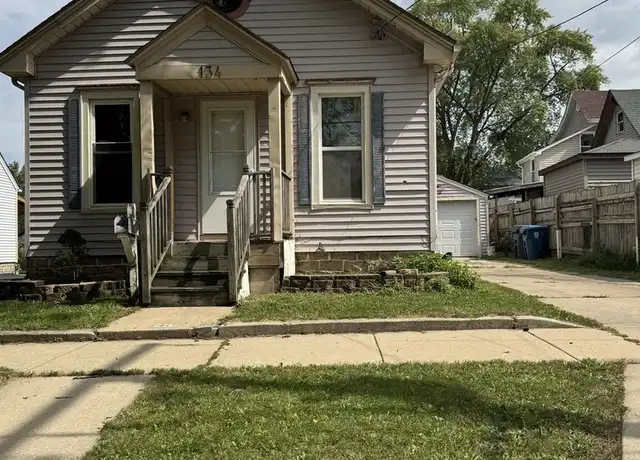 Property at 134 Bluff St, Aurora, IL, 60505, 3 beds, 1 bath, [object Object]