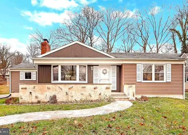 Property at 645 Glendale Rd, Havertown, PA, 19083, 3 beds, 1 bath, [object Object]