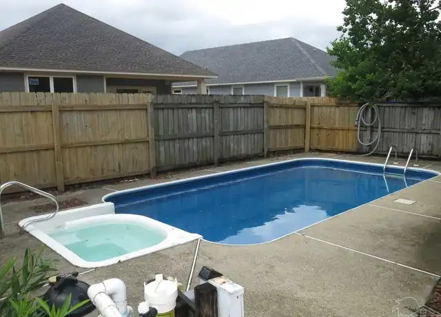 Property at 3311 Wexford Cir, Pensacola, FL, 32504, 2 beds, 2 baths, [object Object]