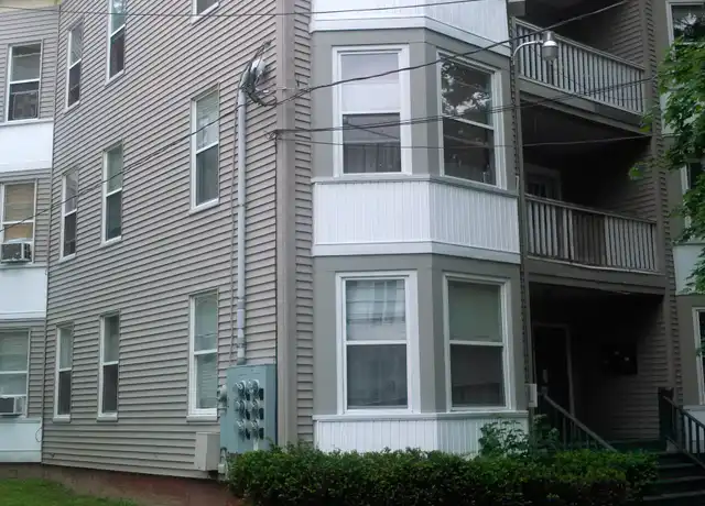 Property at 35 Belknap St, Dover, NH, 03820, 3 beds, 1 bath, [object Object]