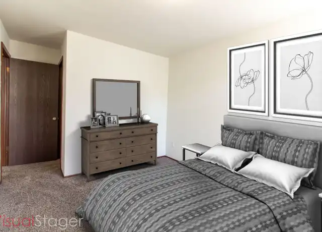 Property at 2332 N Oakland Ave Unit 105, Milwaukee, WI, 53211, 2 beds, 1.5 baths, [object Object]