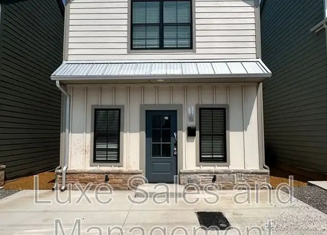 Property at 614 W 2nd St Unit 110, Edmond, OK, 73003, 3 beds, 2.5 baths, [object Object]