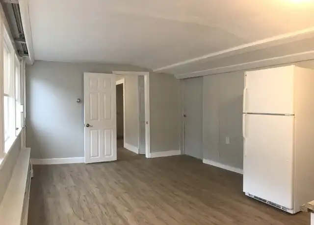 Property at 10 Oxford Ave Unit B, Haverhill, MA, 01835, 1 bed, 1 bath, [object Object]
