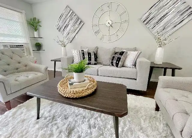 Property at 7530 Canal St, Houston, TX, 77012, 2 beds, 1 bath, [object Object]