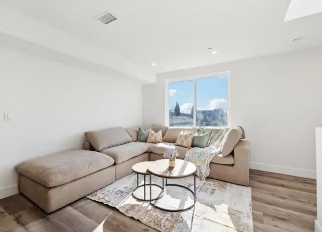 Property at 3507 S Budlong Ave, Los Angeles, CA, 90007, 3 beds, 3 baths, [object Object]