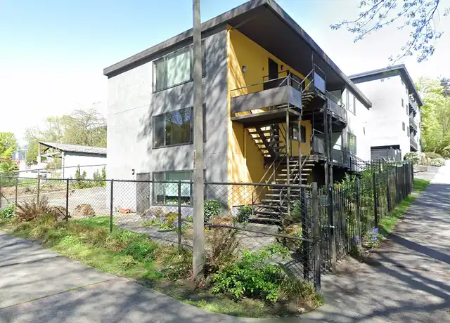 Property at Dabestani 5-Plex Apartments - Cozy Parkside Living in the Central District! - 2100 S Main St, Seattle, WA, 98144, 2 beds, 1 bath, [object Object]