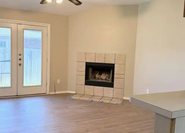 Property at 716 Stribling Cir, Azle, TX, 76020, 3 beds, 2 baths, [object Object]