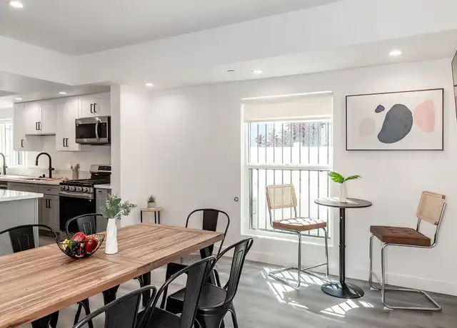 Property at 1600 West 35th Street - 1600 W 35th St, Los Angeles, CA, 90018, 1 bed, 1 bath, [object Object]