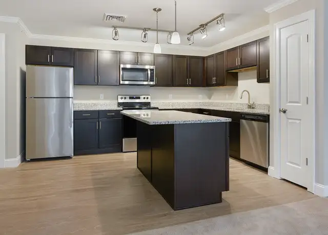 Photo of 3595 Post Rd, Warwick, RI 02886