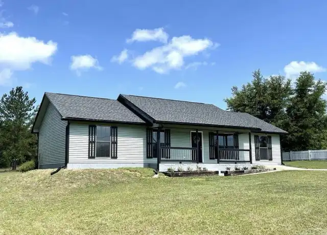 Property at 137 Stephens Ln, Crestview, FL, 32539, 4 beds, 2 baths, [object Object]