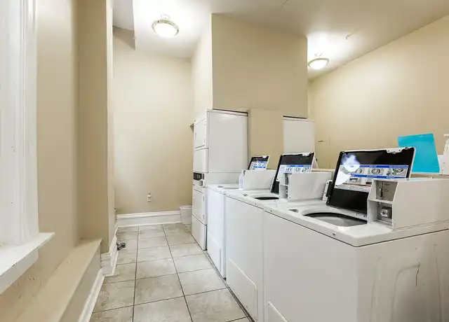 Property at Lahr Apartments - 117 N 5th St, Lafayette, IN, 47901, 1-2 bed, 1-2 bath, [object Object]