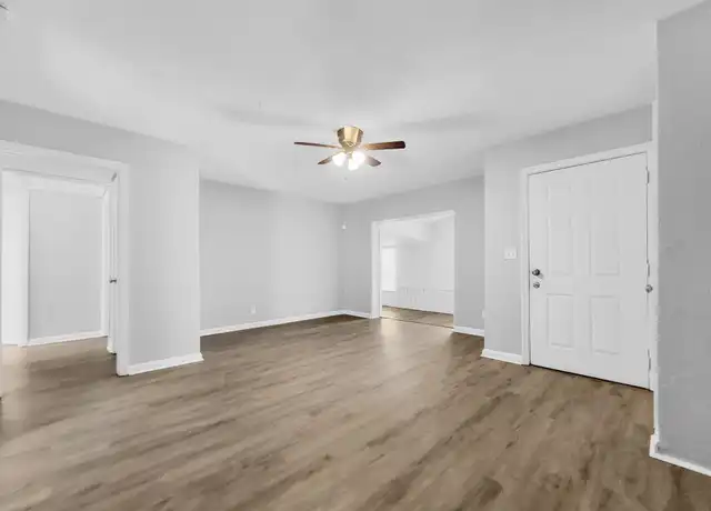 Property at 7863 Denham Rd E, Jacksonville, FL, 32208, 5 beds, 2 baths, [object Object]