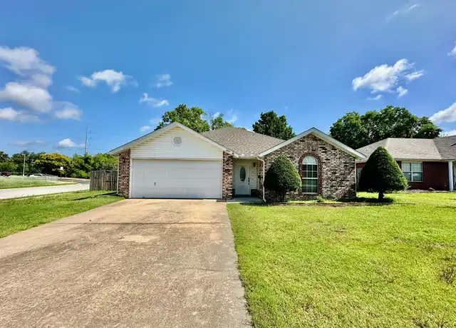 Property at 801 Jon Dr, Bentonville, AR, 72712, 3 beds, 2 baths, [object Object]