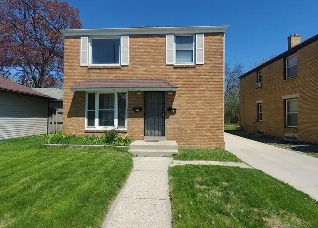 Property at 1216-1218 W Hope Ave Unit 1218 Upper, Milwaukee, WI, 53209, 2 beds, 1 bath, [object Object]