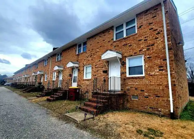 Property at 1516 W Clara Dr Unit 10, Petersburg, VA, 23803, 2 beds, 1 bath, [object Object]