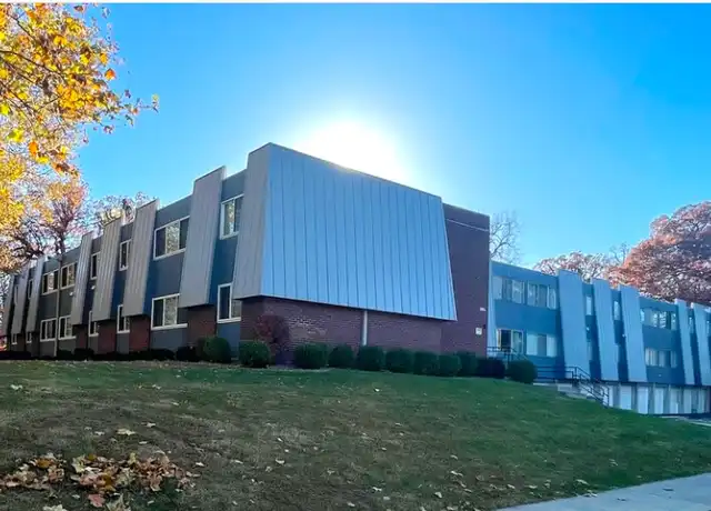 Property at 1226 E Maywood Ave Unit 202, Peoria, IL, 61603, 2 beds, 1 bath, [object Object]