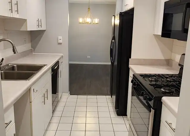 Property at 400 Thames Pkwy Unit 1E, Park Ridge, IL, 60068, 2 beds, 1.5 baths, [object Object]