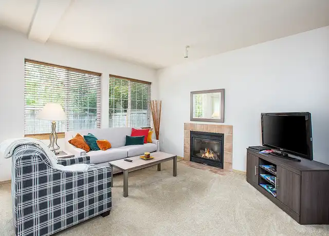 Property at Borgata Apartments & Townhomes - 400 S 50th St, Renton, WA, 98055, 1 bed, 1 bath, [object Object]