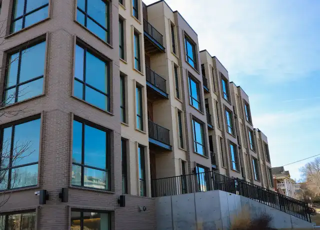 Property at 925 Pierce St Unit 201, Omaha, NE, 68108, 1 bed, 1 bath, [object Object]