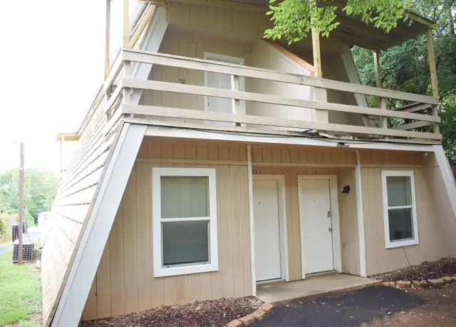 Property at 1118 E Main St Unit 3, Nacogdoches, TX, 75961, 1 bed, 1 bath, [object Object]