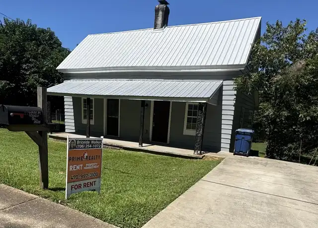 Property at 27 Wade St, Winder, GA, 30680, 2 beds, 1 bath, [object Object]
