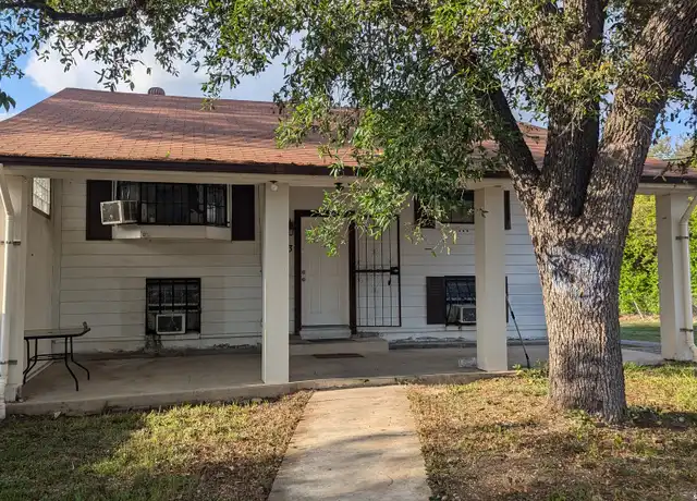 Property at 213 Earl St Unit B, San Antonio, TX, 78212, 2 beds, 1 bath, [object Object]