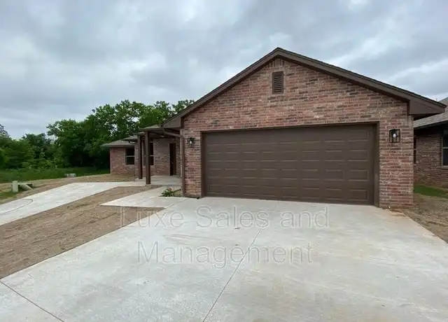 Property at 313 Chalk Hill Ct, Edmond, OK, 73003, 3 beds, 2 baths, [object Object]