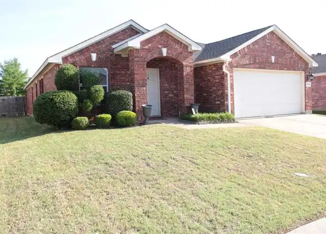 Property at 2059 La Salle Trl, Grand Prairie, TX, 75052, 3 beds, 2 baths, [object Object]