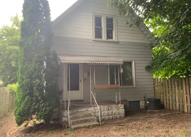Property at 552A E Linus St, Milwaukee, WI, 53207, 4 beds, 2 baths, [object Object]