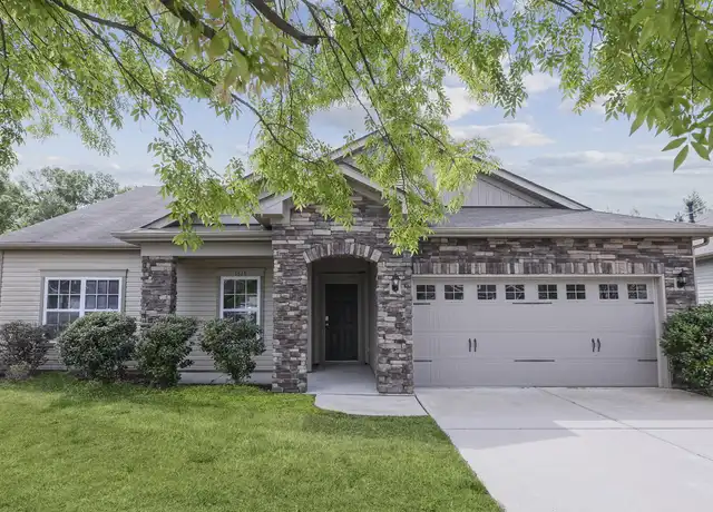 Property at 1615 Yellow Daisy Dr, Matthews, NC, 28104, 4 beds, 2 baths, [object Object]
