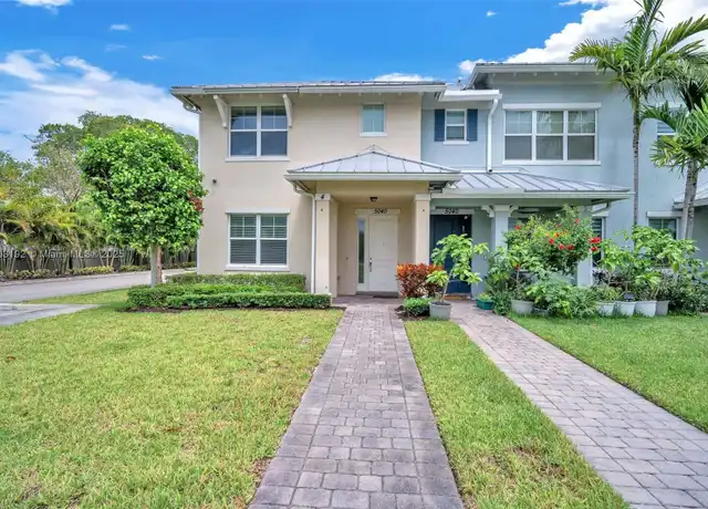 Property at 5040 Eucalyptus Dr #4, Hollywood, FL, 33021, 3 beds, 2.5 baths, [object Object]