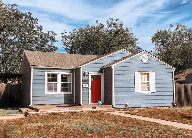 Property at 2512 30th St, Lubbock, TX, 79410, 2 beds, 1 bath, [object Object]