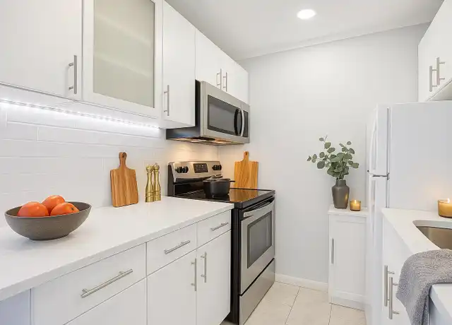 Property at 56 68th St #7, Guttenberg, NJ, 07093, 1 bed, 1 bath, [object Object]