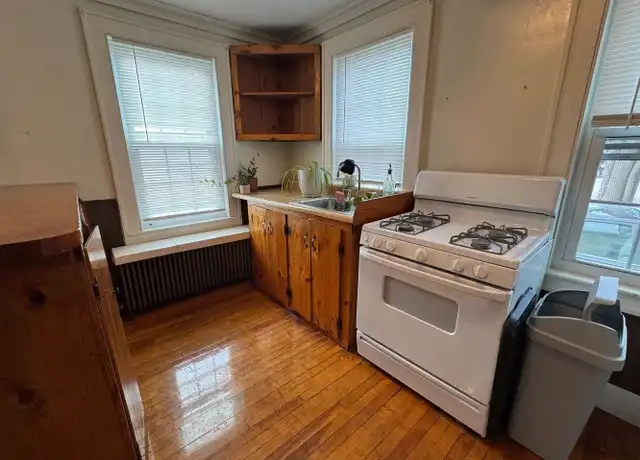 Property at 16 Glidden St Unit 3, Claremont, NH, 03743, 1 bed, 1 bath, [object Object]