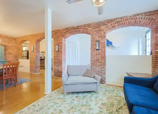 Property at 8 Summer St Unit Hovey Condo, Gloucester, MA, 01930, 3 beds, 1 bath, [object Object]