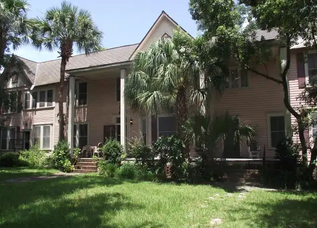 Property at 414 NE 5th Ave Unit 3, Gainesville, FL, 32601, 1 bed, 1 bath, [object Object]